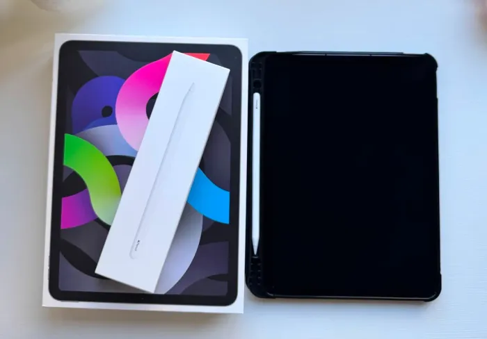 iPad Air 4ª geração - 64 GB (Wifi + celular) e Apple Pencil (2ª geração)