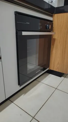 Forno embutir 80 litros Brastemp