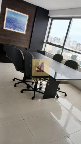Sala Comercial de Alto Padrão em Mangabeiras, Maceió-AL: 3 Salas, 3 Vagas, 65m² de Área. V