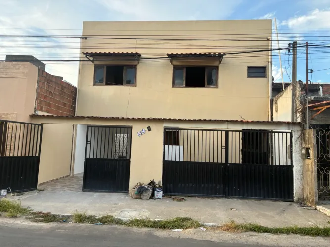 Casa na Santa Lúcia 