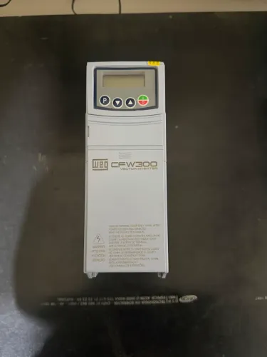 Inversor de Frequência WEG CFW300 5CV
