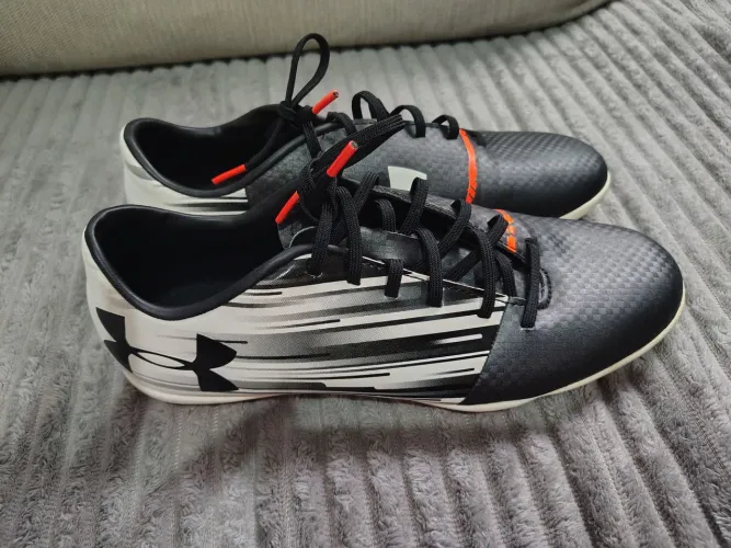 Chuteira Under Armour Spotlight DL FG. Chuteira de campo