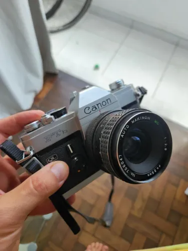 Câmera SLR Canon FTb