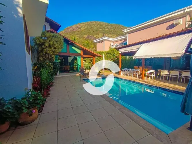 Casa com 4 dormitórios à venda, 300 m² por R$ 3.500.000,00 - Itacoatiara - Niterói/RJ
