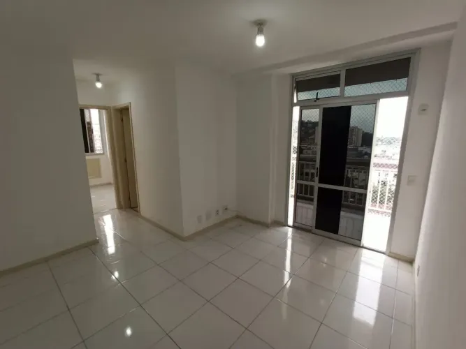 Aluguel de apartamento com 53 m² de 2 quartos e Vaga de garagem em Centro - Niterói - RJ
