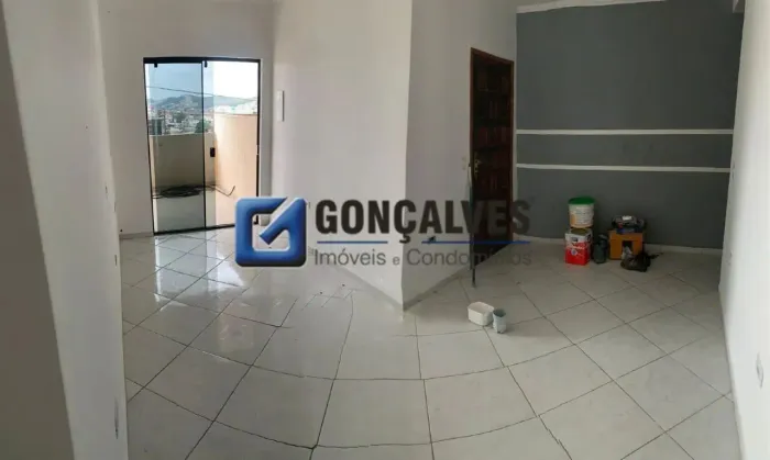 Sobrado Residencial à Venda em Sítio dos Vianas, Santo André  3 Quartos.
