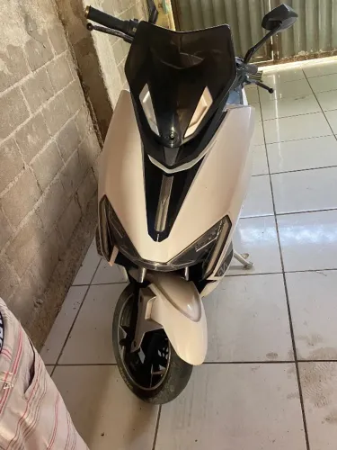 Moto para venda ou troca.
