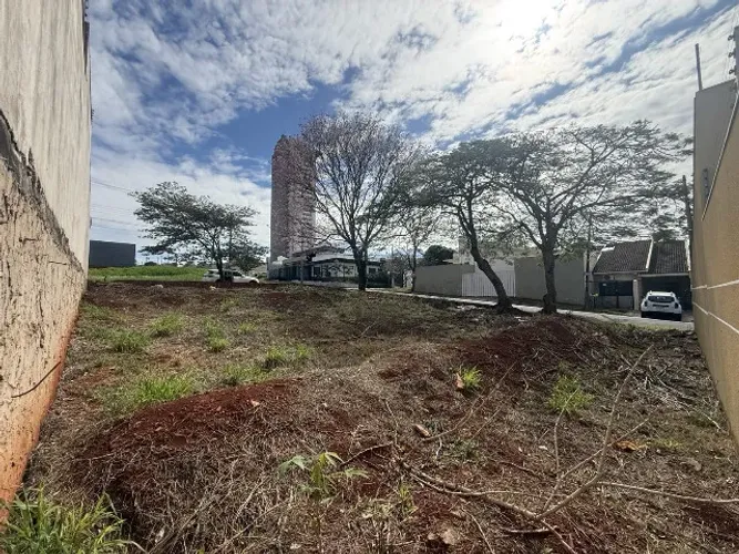 TERRENO DE ESQUINA - 360m² - Jardim Botânico/Higienópolis, Maringá-PR