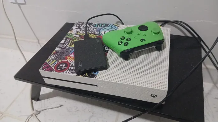 Xbox One S