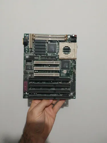 Placa 486 de Computador Antigo para reparos 