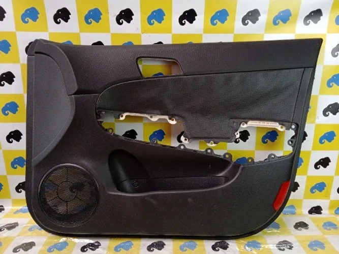 Forro Lateral Porta Dianteira Direita Hyundai i30 2009-12
