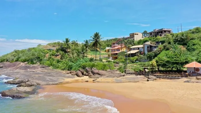 Terrenos à beira-mar em Iriri - ES