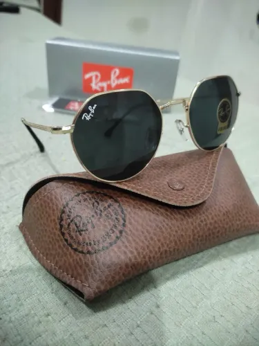 Óculos de sol armação dourada RayBan Jack