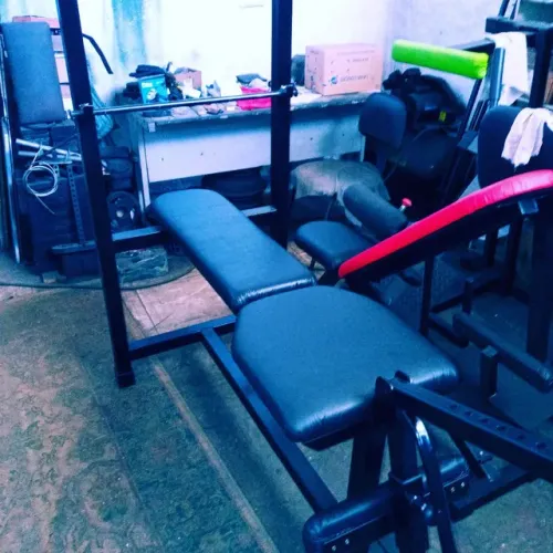 Supino reto inclinado com extensora flexora conjugada profissional