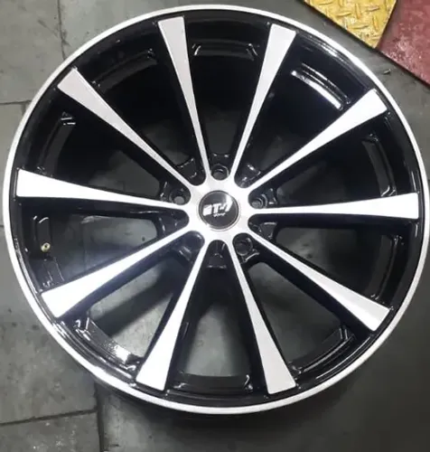 Jogo de Rodas gt-7 5x114 20x8,5 et45 usada
