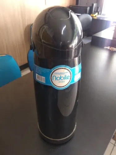 Garrafa térmica de pressão 1,9l MOR