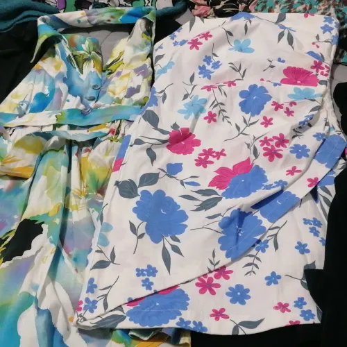 Vários vestidos em ótimo estado, várias marcas, Hering, Marfino, Blue Steel, CeA, TricoMix