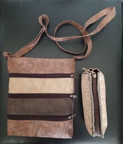 Bolsa De Couro Com Nécessaire 