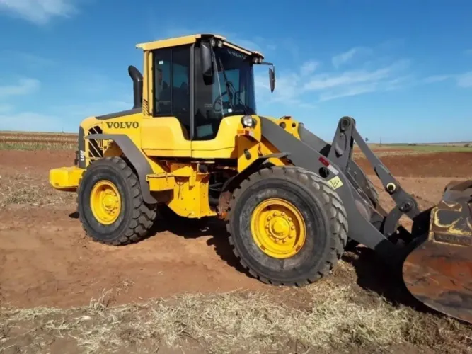 Volvo L60F - Pá Carregadeira
