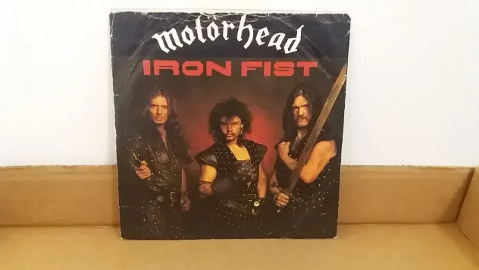 Compacto simples - Motorhead - Iron Fist
