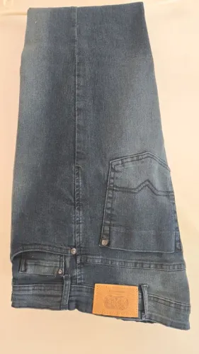 Título: Calça  Jeans da Mar Finno, Algodão, NOVA!