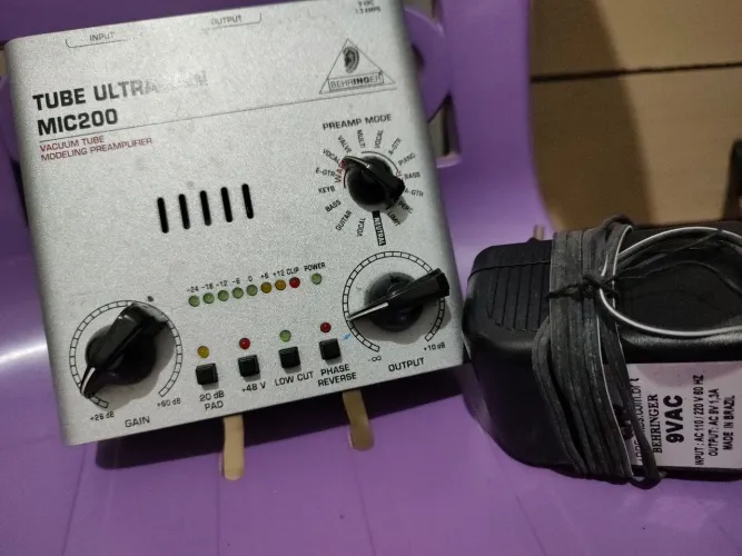 Preamp mic200 Behringer 