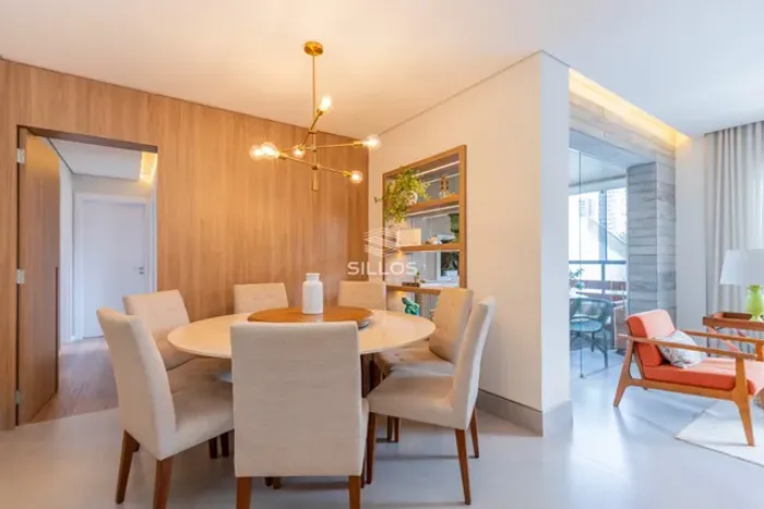 Apartamento à venda com 3 quartos no Cabral em Curitiba