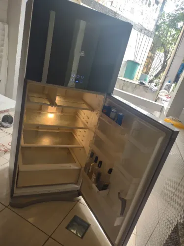 Geladeira Eletrolux Frost Free 