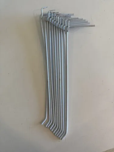 11 cabides ganchos de metal branco para painel aramada - Pacote com 11 peças