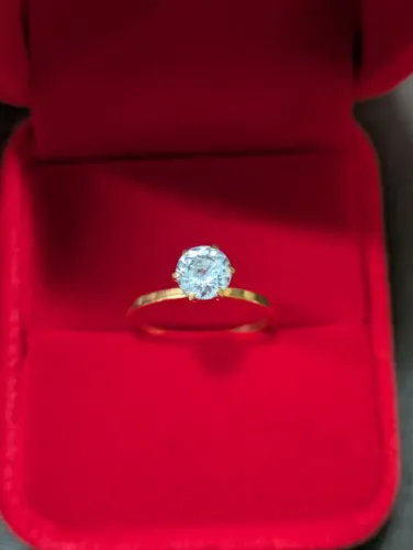 Anel de ouro 18k com pedra topázio (1.5g)