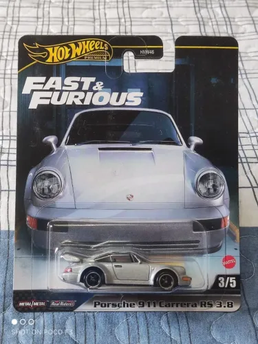 Hot Wheels Premium Porsche 911 Carrera Rs 3.8