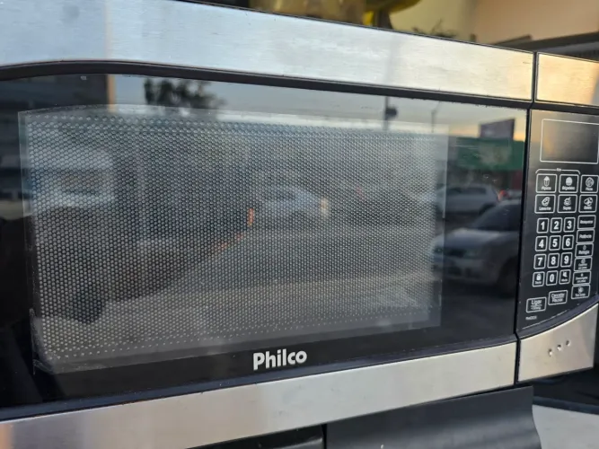 Micro-ondas Philco em ótimo estado