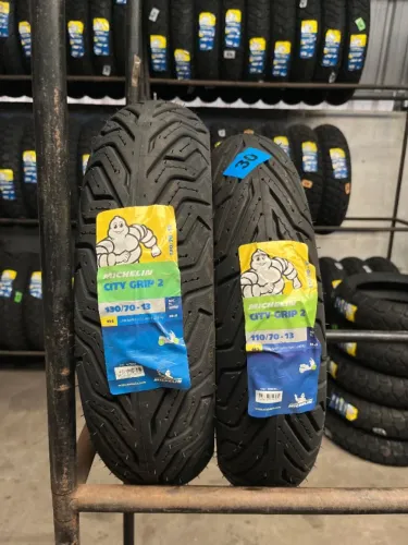 Par de Pneu Michelin City Grip 2 130/70-13 e 110/70-13 Nmax 160