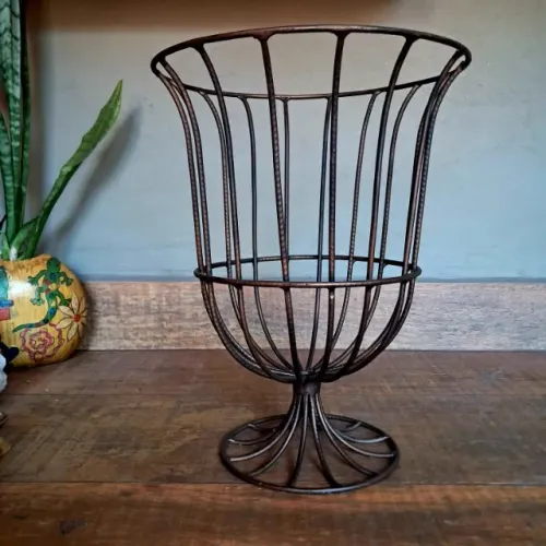 Vaso de Ferro Vazado / Fruteira / Cachepô - Decorativo - Vintage