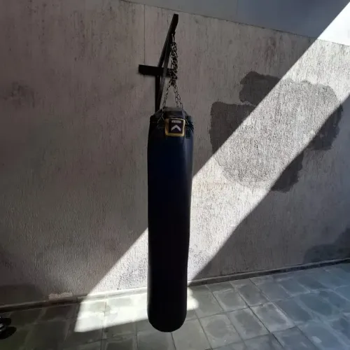 Saco de pancadas profissional 150cm - 40kg - Outshock II