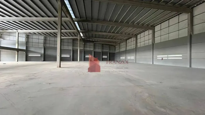 ALUGUEL: ARMAZÉM LOGÍSTICO 3250 NA RODOVIA NAVEGANTES