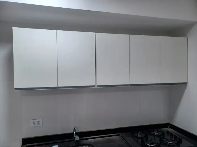 ARMÁRIO AÉREO DE 05 PORTAS NOVO 02 METROS
