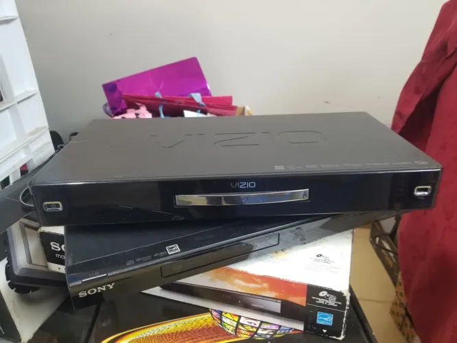 DVDs Players"Usados"-MonitorLCD-7"- "Novo"-Caixinha SOM"Nova