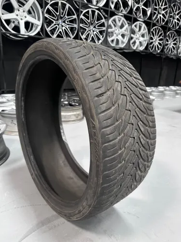 Pneu Atturo AZ800 - 255 30R22