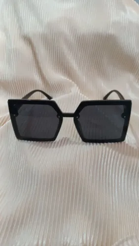 Óculos de Sol Quadrado Preto