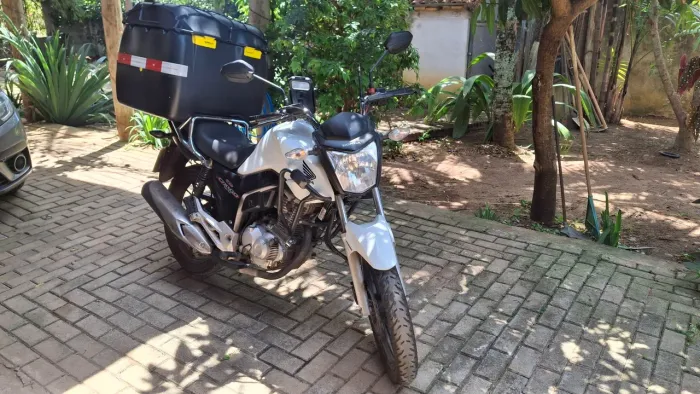 CG160 Cargo Baixo KM Pronta para o Trabalho