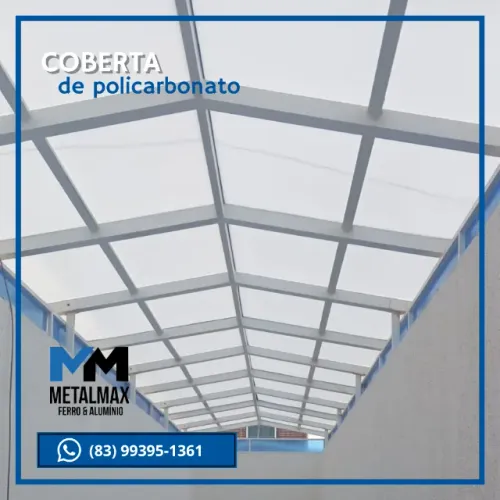 Coberta em Policarbonato
