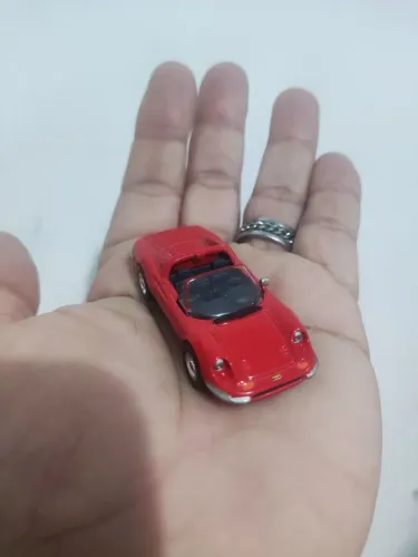Miniatura Ferrari Dino 246 GTS - Hart to Hart (Casal 20) - Hot Wheels Retro - Loose