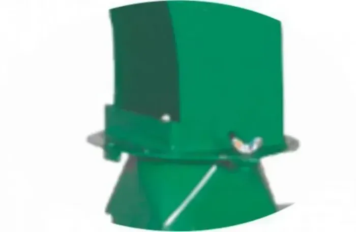 Ensiladeira B-615 T para trator SEM cardan com alimentador automático, regulagem de corte