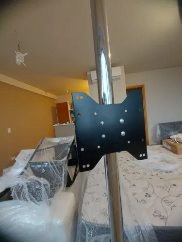Suporte para TV giratório de Teto/Chão Avaton