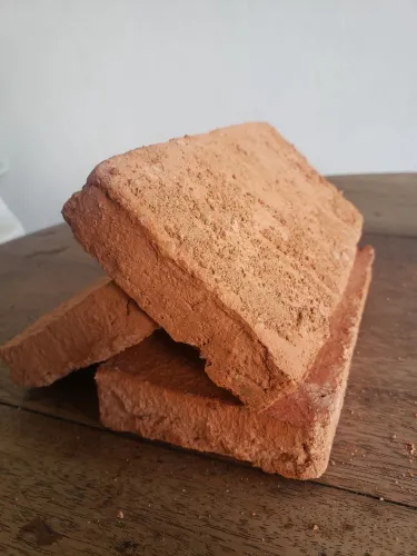 Plaqueta rústica para revestimento 