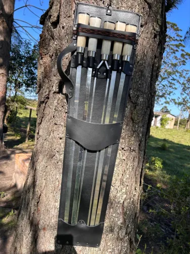 Kit com 5 espetos alumínio 70cm - cabo de osso