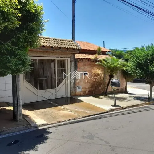 Venda de Casas / Padrão na cidade de Matão