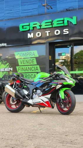 KAWASAKI ZX-6R FAMOSA 636(GREEN MOTOS)