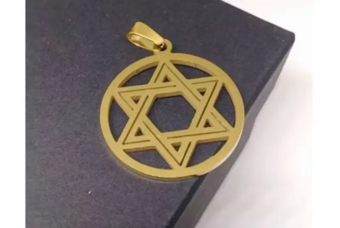 Pingente Estrela de Davi em Aço Inoxidável Dourado